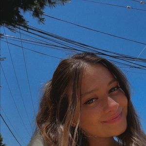 Meet your Posher, Natalie